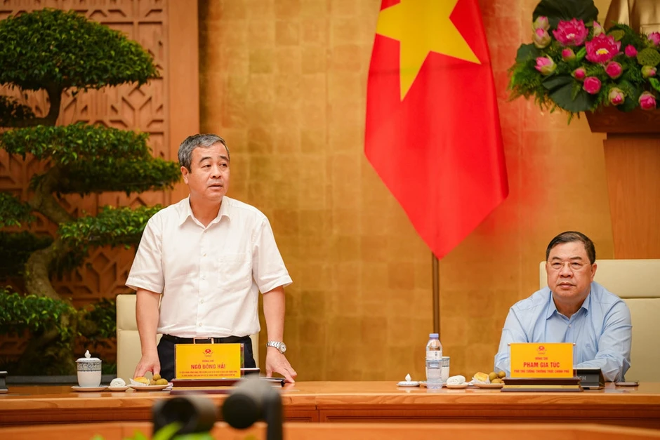 Nâng tầm lãnh đạo, chỉ đạo công tác bảo vệ nền tảng tư tưởng của Đảng Nâng tầm lãnh đạo, chỉ đạo công tác bảo vệ nền tảng tư tưởng của Đảng