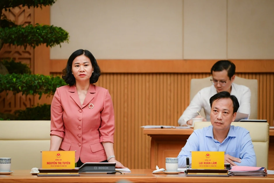 Nâng tầm lãnh đạo, chỉ đạo công tác bảo vệ nền tảng tư tưởng của Đảng Nâng tầm lãnh đạo, chỉ đạo công tác bảo vệ nền tảng tư tưởng của Đảng