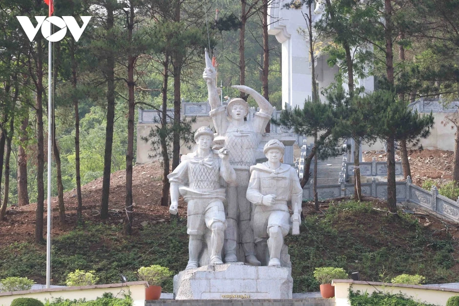 Ngã ba Cò Nòi - từ “yết hầu” tuyến lửa đến địa chỉ đỏ truyền thống cách mạng Ngã ba Cò Nòi - từ “yết hầu” tuyến lửa đến địa chỉ đỏ truyền thống cách mạng