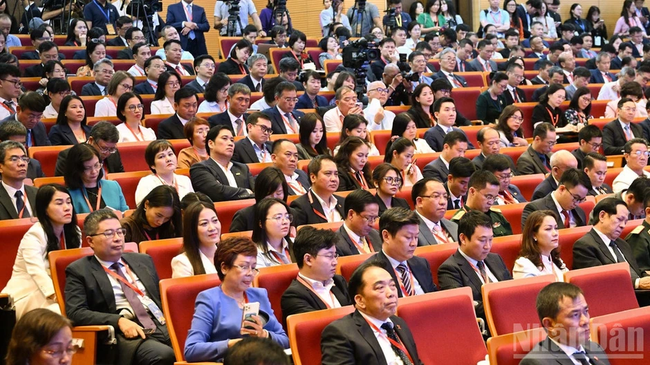 Ngành ngoại giao tiếp tục đổi mới mạnh mẽ tư duy, phương thức triển khai công tác đối ngoại theo hướng chủ động, thực chất hơn Ngành ngoại giao tiếp tục đổi mới mạnh mẽ tư duy, phương thức triển khai công tác đối ngoại theo hướng chủ động, thực chất hơn