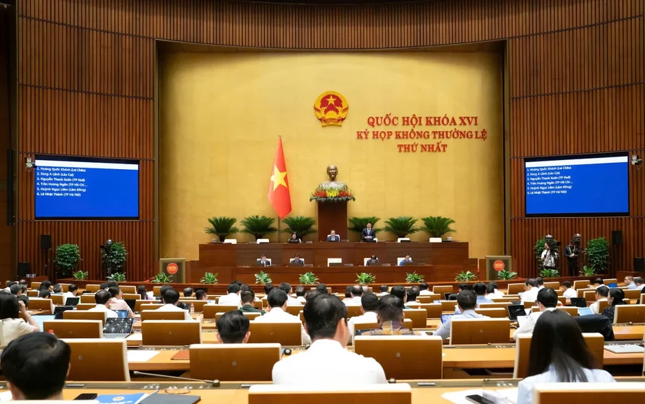 Ngày 19/8, Quốc hội tiến hành họp đợt 2 của Kỳ họp không thường lệ thứ nhất Ngày 19/8, Quốc hội tiến hành họp đợt 2 của Kỳ họp không thường lệ thứ nhất