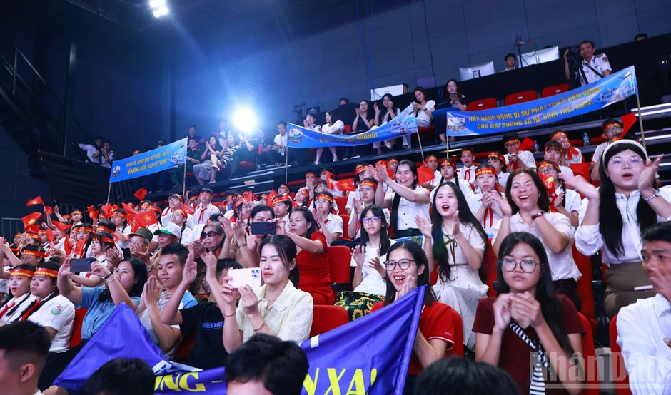 Ngày hội của những hạt mầm đại dương Ngày hội của những hạt mầm đại dương