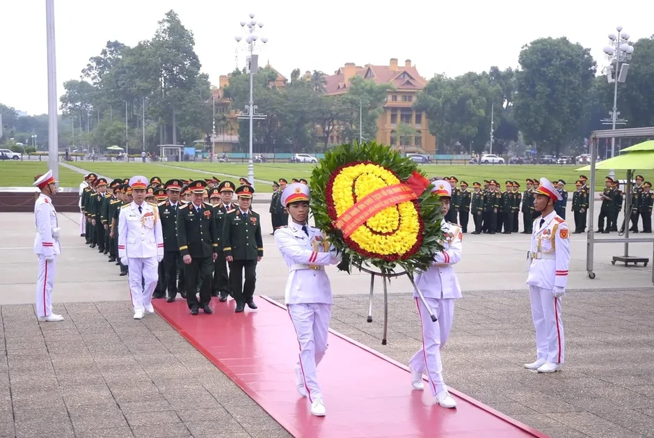 Ngày làm việc thứ nhất Đại hội đại biểu toàn quốc Hội Cựu chiến binh Việt Nam lần thứ VIII Ngày làm việc thứ nhất Đại hội đại biểu toàn quốc Hội Cựu chiến binh Việt Nam lần thứ VIII