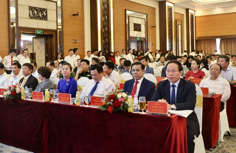 Nghệ An cần chuyển biến về chất trong mô hình phát triển Nghệ An cần chuyển biến về chất trong mô hình phát triển