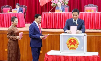 Nghệ An, Quảng Trị kiện toàn lãnh đạo HĐND, UBND nhiệm kỳ mới - Báo TinVina