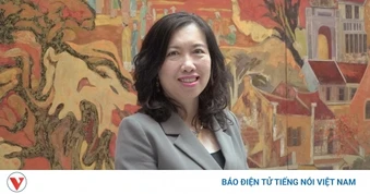 Nghề ngoại giao qua góc nhìn của Thứ trưởng Lê Thu Hằng: Từ "sang trọng" đến "hệ trọng"
