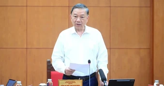 Nghiên cứu đổi mới tổ chức, phương thức hoạt động của Đảng phù hợp với kỷ nguyên số