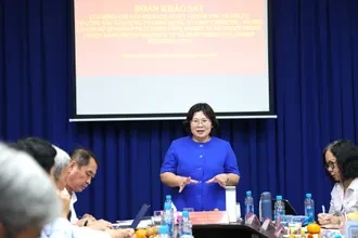 Ngoài chú trọng phát triển Đảng, cần thành lập tổ chức đoàn thanh niên, công đoàn tại các doanh nghiệp Ngoài chú trọng phát triển Đảng, cần thành lập tổ chức đoàn thanh niên, công đoàn tại các doanh nghiệp