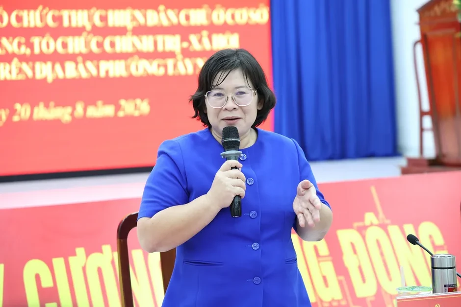 Ngoài chú trọng phát triển Đảng, cần thành lập tổ chức đoàn thanh niên, công đoàn tại các doanh nghiệp Ngoài chú trọng phát triển Đảng, cần thành lập tổ chức đoàn thanh niên, công đoàn tại các doanh nghiệp
