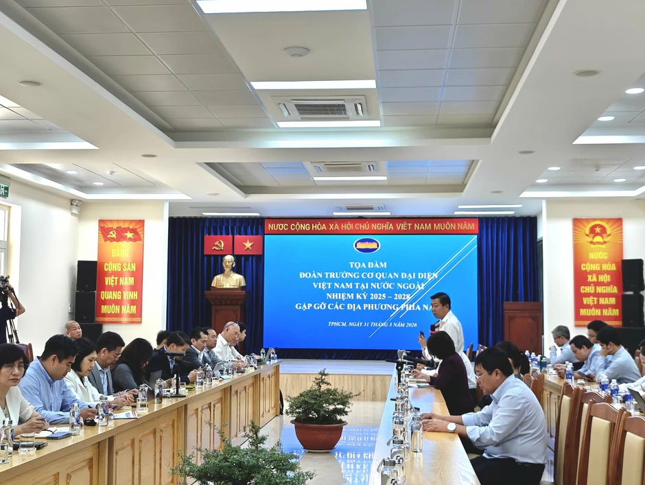 Ngoại giao kinh tế: Trợ lực cho phía Nam Ngoại giao kinh tế: Trợ lực cho phía Nam