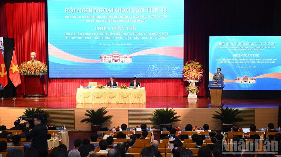 Ngoại giao phục vụ phát triển đất nước trong giai đoạn mới với tư duy đột phá, hành động quyết liệt Ngoại giao phục vụ phát triển đất nước trong giai đoạn mới với tư duy đột phá, hành động quyết liệt