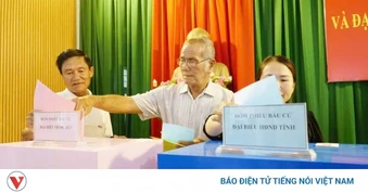Ngư dân Gia Lai tạm gác chuyến biển, nô nức trong ngày hội bầu cử