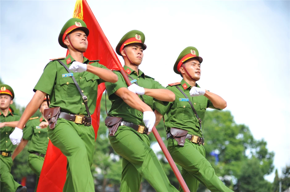 Ngược chiều bình an Ngược chiều bình an