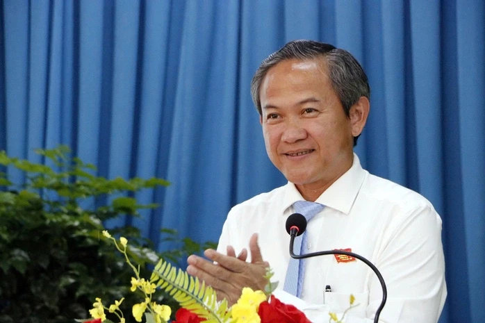 Nguyên Chủ tịch nước Nguyễn Minh Triết dự kỳ họp đầu tiên, khóa II- HĐND phường Phú An Nguyên Chủ tịch nước Nguyễn Minh Triết dự kỳ họp đầu tiên, khóa II- HĐND phường Phú An