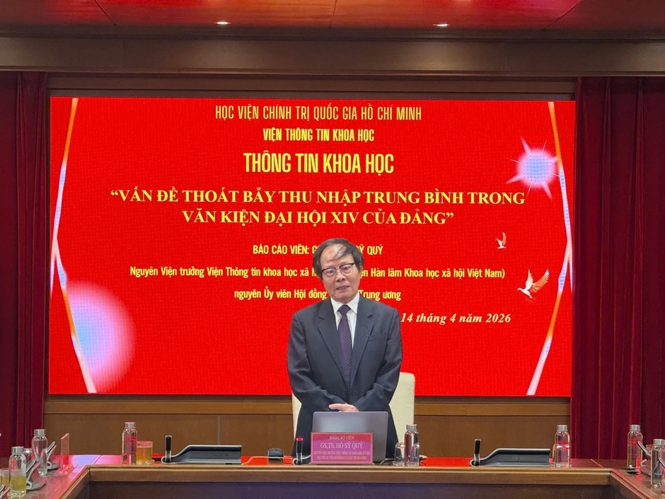 Nhận diện “bẫy thu nhập trung bình” và hướng đi cho Việt Nam