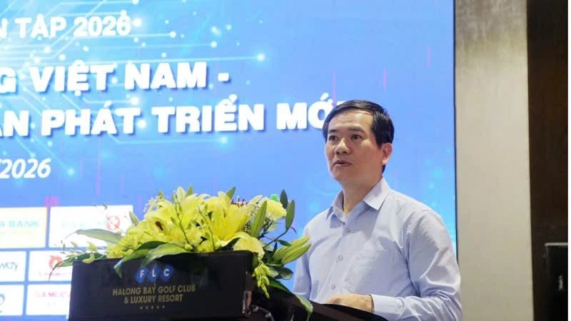 Nhận diện cơ hội trong không gian phát triển mới của báo chí Việt Nam Nhận diện cơ hội trong không gian phát triển mới của báo chí Việt Nam