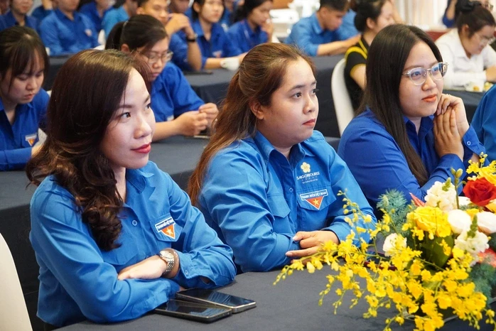 Nhiệm vụ chuyển đổi số và bảo vệ nền tảng tư tưởng của Đảng không thể tách rời