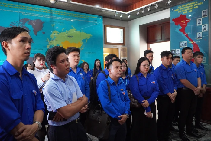Nhiệm vụ chuyển đổi số và bảo vệ nền tảng tư tưởng của Đảng không thể tách rời