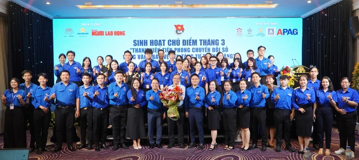 Nhiệm vụ chuyển đổi số và bảo vệ nền tảng tư tưởng của Đảng không thể tách rời