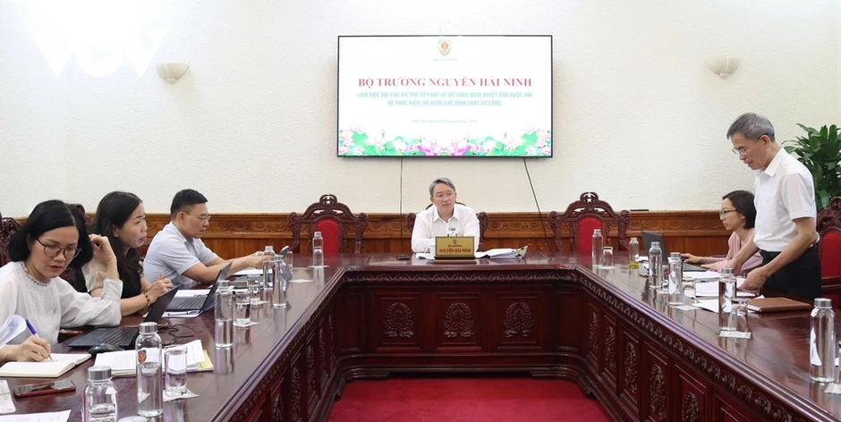 Nhiều cơ chế đặc thù, vượt trội để thu hút người giỏi làm luật sư công Nhiều cơ chế đặc thù, vượt trội để thu hút người giỏi làm luật sư công