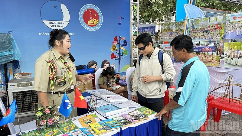 Nhiều hoạt động chào mừng kỷ niệm 70 năm Hội Liên hiệp Thanh niên Việt Nam Nhiều hoạt động chào mừng kỷ niệm 70 năm Hội Liên hiệp Thanh niên Việt Nam