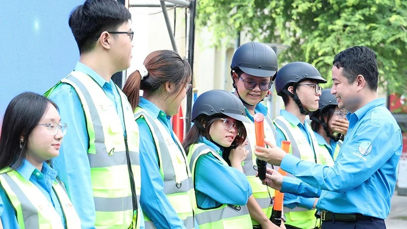 Nhiều hoạt động chào mừng kỷ niệm 70 năm Hội Liên hiệp Thanh niên Việt Nam Nhiều hoạt động chào mừng kỷ niệm 70 năm Hội Liên hiệp Thanh niên Việt Nam