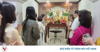 Nhiều hoạt động ý nghĩa kỷ niệm 136 năm Ngày sinh Chủ tịch Hồ Chí Minh tại Lào