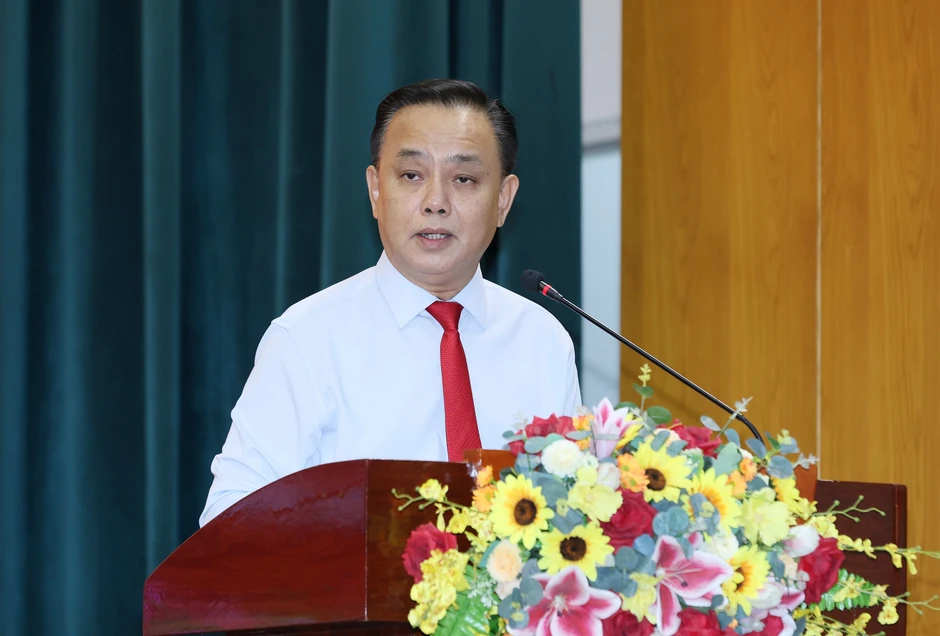 Nhiều phường ở TPHCM trao Huy hiệu Đảng, biểu dương điển hình học Bác dịp 19-5 Nhiều phường ở TPHCM trao Huy hiệu Đảng, biểu dương điển hình học Bác dịp 19-5