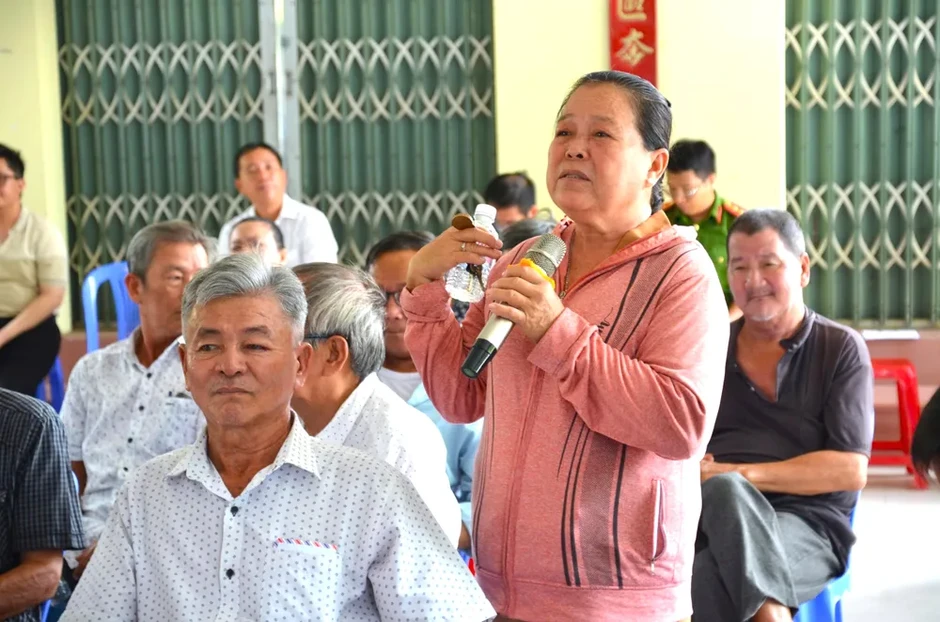 Nhiều việc khó được tháo gỡ từ lắng nghe dân Nhiều việc khó được tháo gỡ từ lắng nghe dân