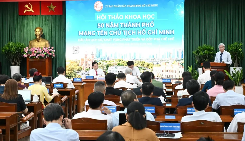 Nhìn lại lịch sử, hướng tới chặng đường phát triển mới Nhìn lại lịch sử, hướng tới chặng đường phát triển mới