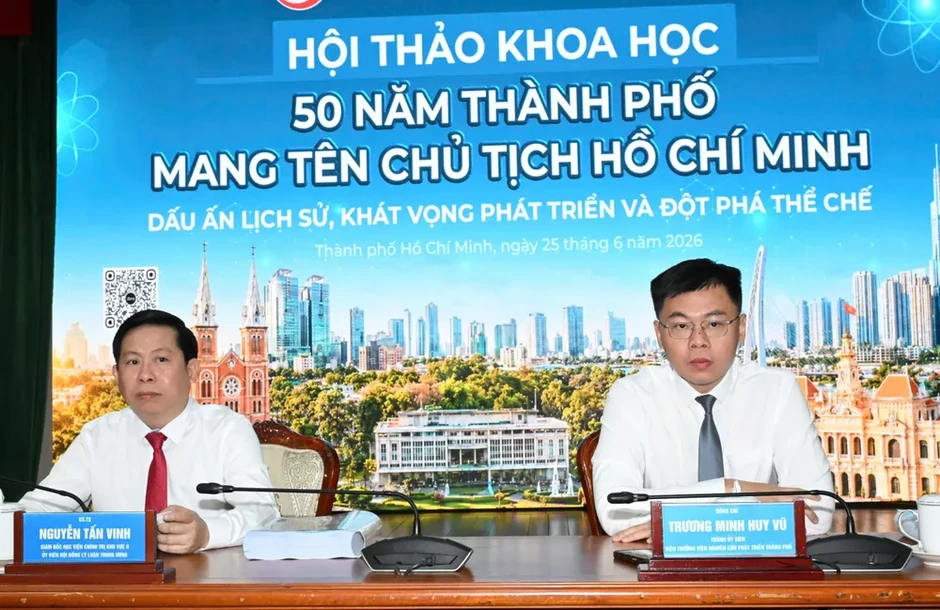 Nhìn lại lịch sử, hướng tới chặng đường phát triển mới Nhìn lại lịch sử, hướng tới chặng đường phát triển mới