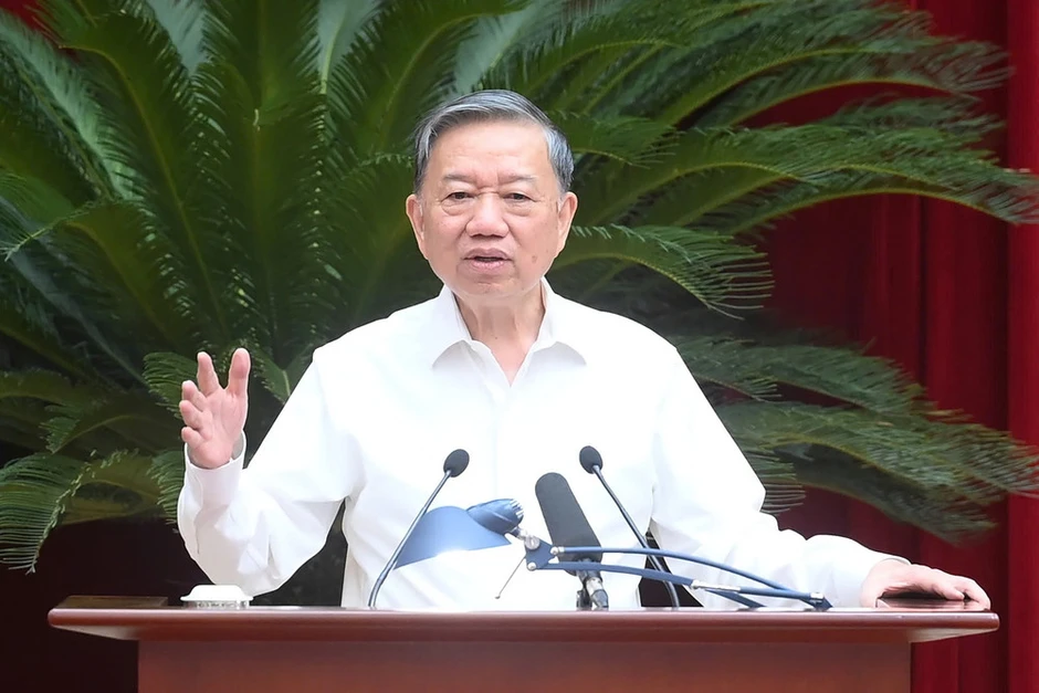 Nhìn thẳng vào thực tiễn để đổi mới mạnh mẽ công tác quy hoạch, sử dụng cán bộ Nhìn thẳng vào thực tiễn để đổi mới mạnh mẽ công tác quy hoạch, sử dụng cán bộ