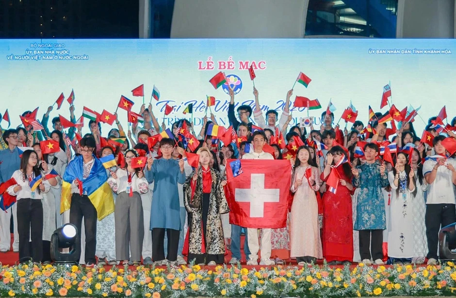 Nhịp cầu kết nối kiều bào với quê hương
