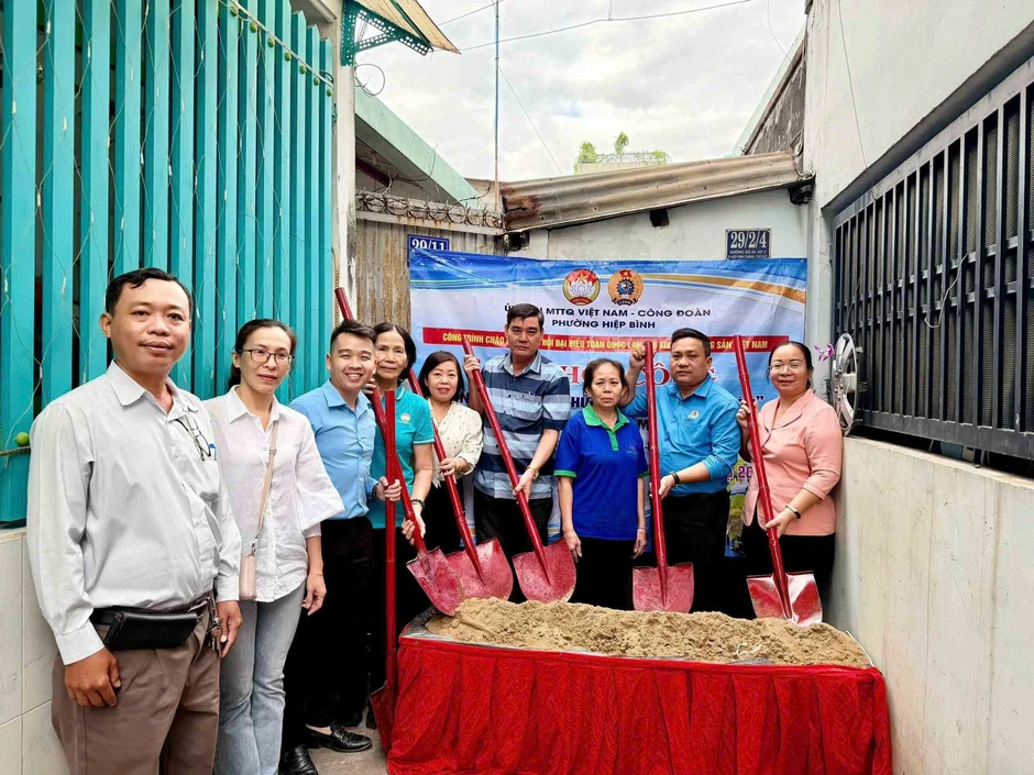 Những phong trào bồi đắp khối đại đoàn kết toàn dân tộc Những phong trào bồi đắp khối đại đoàn kết toàn dân tộc