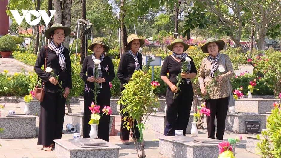 Những "Bông hồng thép" trên vùng đất lửa Thủ Dầu Một Những "Bông hồng thép" trên vùng đất lửa Thủ Dầu Một