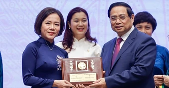 Nữ Viện trưởng được Thủ tướng trao giải thưởng Kovalevskaia