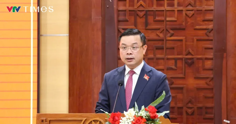 Ông Đỗ Hữu Huy bầu làm Chủ tịch UBND tỉnh Đắk Lắk với tỷ lệ phiếu bầu 100% Ông Đỗ Hữu Huy bầu làm Chủ tịch UBND tỉnh Đắk Lắk với tỷ lệ phiếu bầu 100%