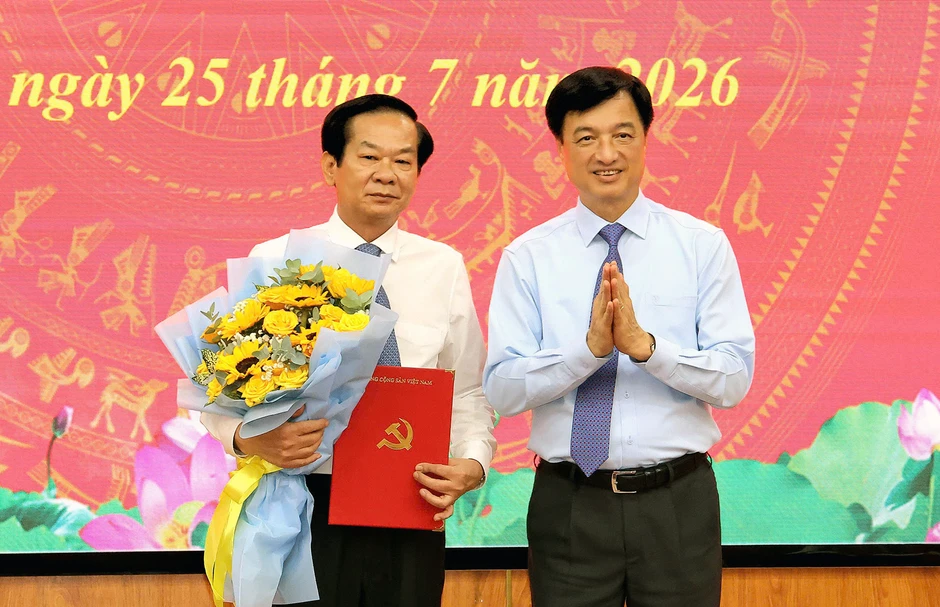 Ông Đỗ Thanh Bình chia sẻ cảm xúc khi quay trở lại làm Bí thư Thành ủy Cần Thơ Ông Đỗ Thanh Bình chia sẻ cảm xúc khi quay trở lại làm Bí thư Thành ủy Cần Thơ