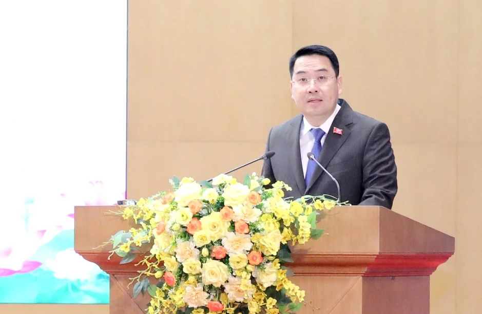 Ông Hoàng Giang được bầu giữ chức Chủ tịch HĐND tỉnh Lào Cai Ông Hoàng Giang được bầu giữ chức Chủ tịch HĐND tỉnh Lào Cai