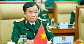 Ông Hoàng Xuân Chiến và 3 tướng quân đội thôi chức Thứ trưởng Bộ Quốc phòng