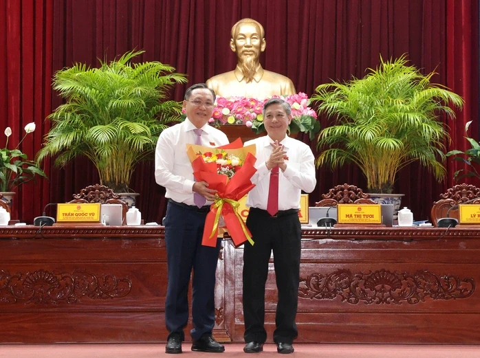 Ông Lê Công Lý được bầu làm Phó Chủ tịch UBND TP Cần Thơ Ông Lê Công Lý được bầu làm Phó Chủ tịch UBND TP Cần Thơ