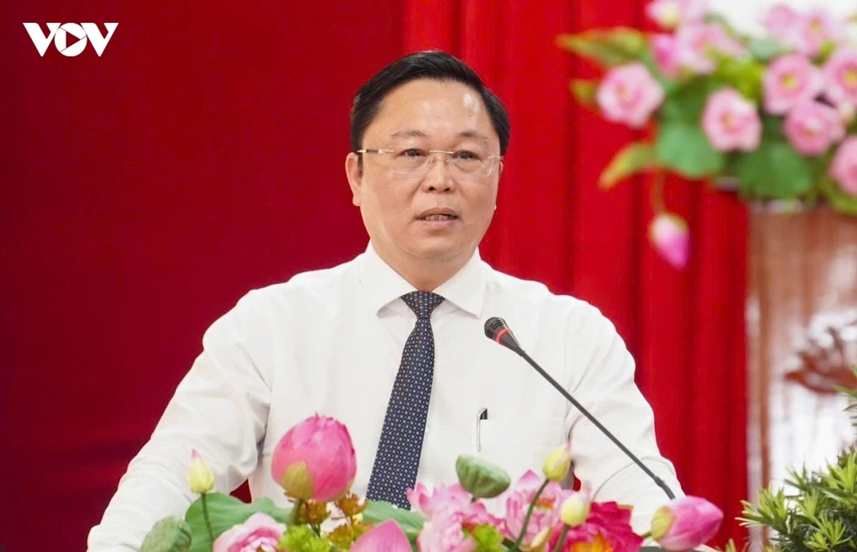 Ông Lê Trí Thanh được bầu giữ chức Chủ tịch UBND thành phố Huế Ông Lê Trí Thanh được bầu giữ chức Chủ tịch UBND thành phố Huế