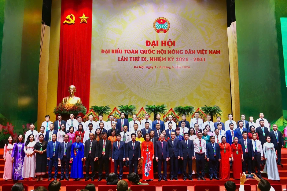 Ông Lương Quốc Đoàn tái đắc cử Chủ tịch Hội Nông dân Việt Nam khóa IX Ông Lương Quốc Đoàn tái đắc cử Chủ tịch Hội Nông dân Việt Nam khóa IX