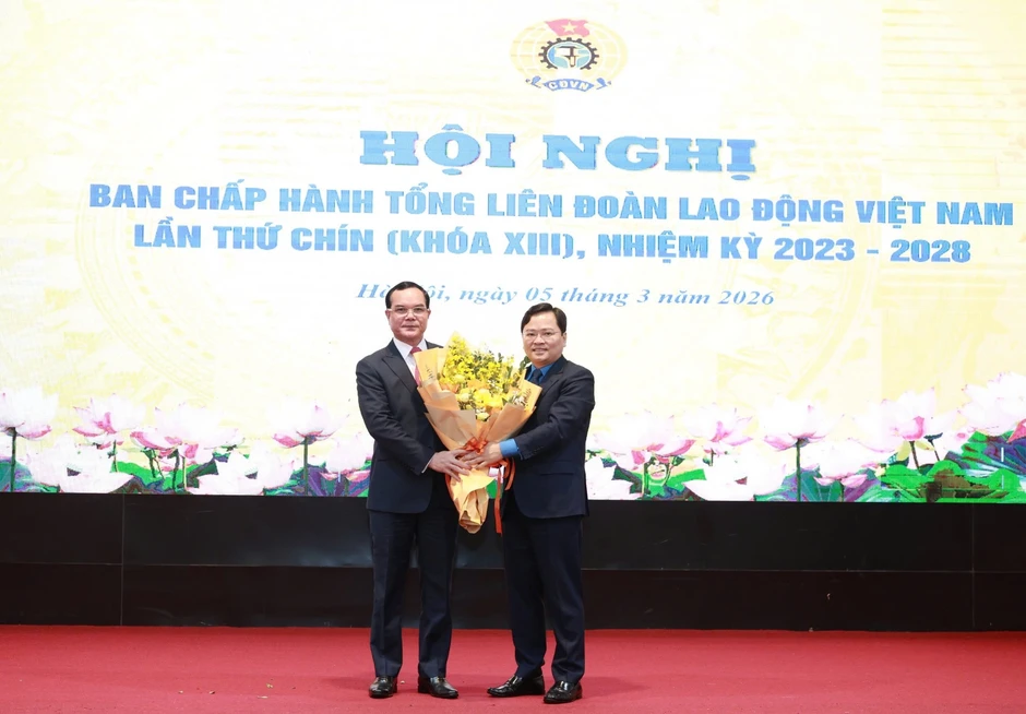 Ông Nguyễn Đình Khang nói lời chia tay Công đoàn Việt Nam Ông Nguyễn Đình Khang nói lời chia tay Công đoàn Việt Nam