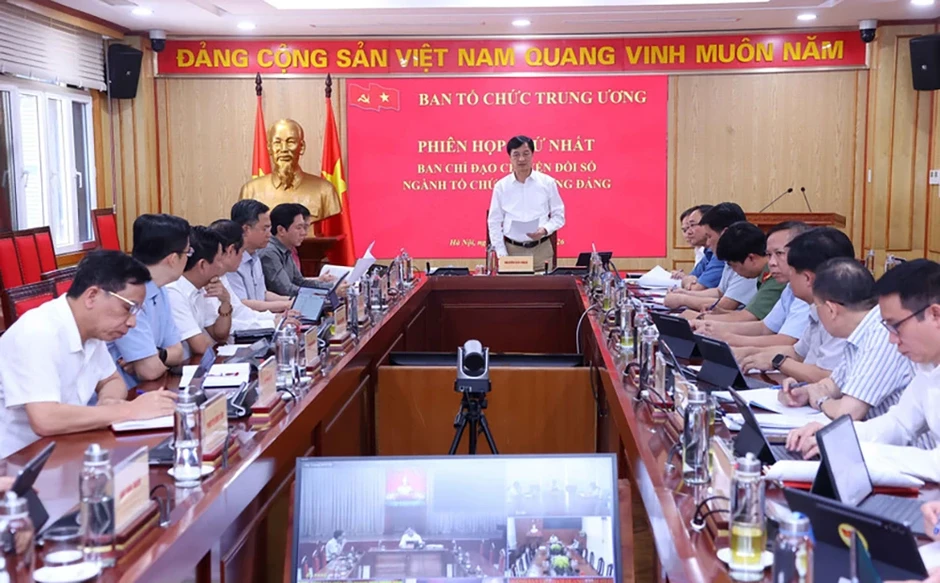 Ông Nguyễn Duy Ngọc làm Trưởng Ban chỉ đạo chuyển đổi số ngành Tổ chức xây dựng Đảng Ông Nguyễn Duy Ngọc làm Trưởng Ban chỉ đạo chuyển đổi số ngành Tổ chức xây dựng Đảng