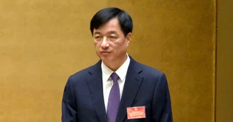 Ông Nguyễn Duy Ngọc thông tin việc thí điểm quy định mới về công tác cán bộ