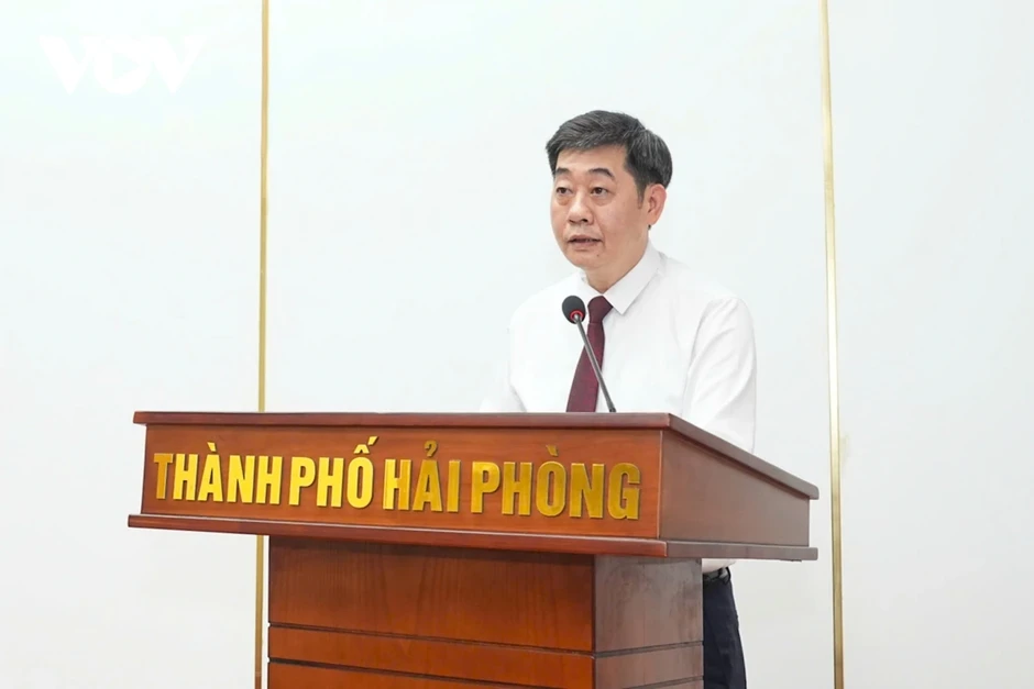 Ông Nguyễn Hoàng Long được giao quyền Chánh Văn phòng UBND TP Hải Phòng Ông Nguyễn Hoàng Long được giao quyền Chánh Văn phòng UBND TP Hải Phòng