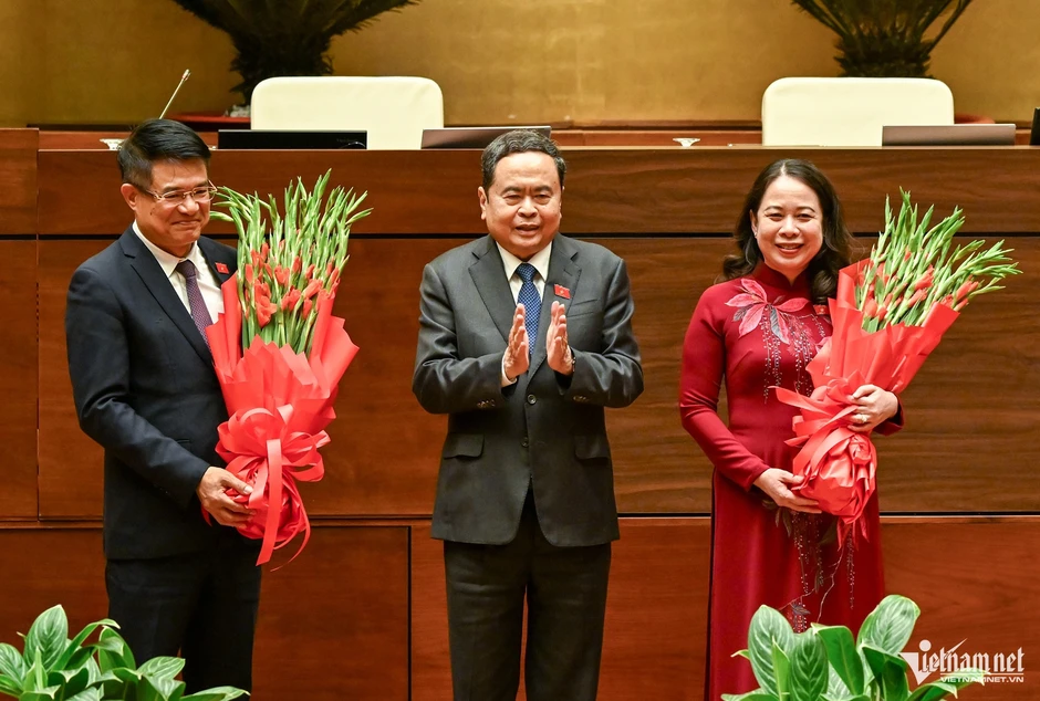 Ông Nguyễn Huy Tiến được bầu làm Viện trưởng Viện Kiểm sát nhân dân tối cao Ông Nguyễn Huy Tiến được bầu làm Viện trưởng Viện Kiểm sát nhân dân tối cao