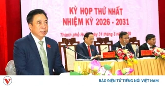 Ông Nguyễn Khắc Toàn tái đắc cử Chủ tịch UBND thành phố Huế