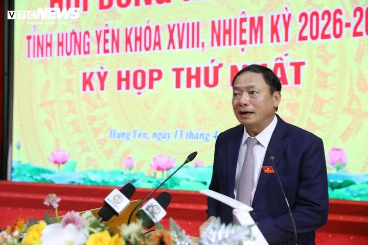 Ông Nguyễn Mạnh Quyền được bầu làm Chủ tịch UBND tỉnh Hưng Yên Ông Nguyễn Mạnh Quyền được bầu làm Chủ tịch UBND tỉnh Hưng Yên